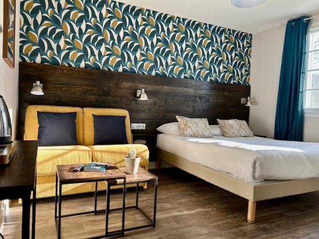 Logis Hotel St Sylvestre Aldudes Eksteriør billede